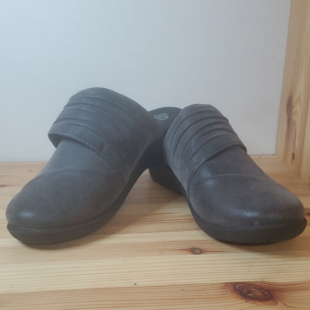 Clarks Cloudsteppers Womens Clogs D